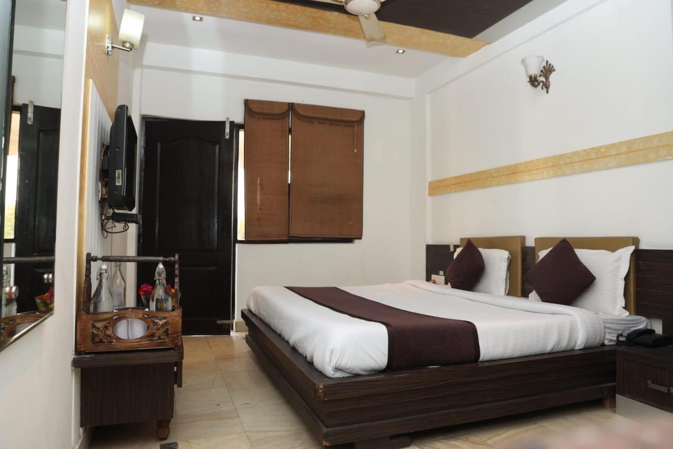 Hotel Panna Paradise Agra  Extérieur photo